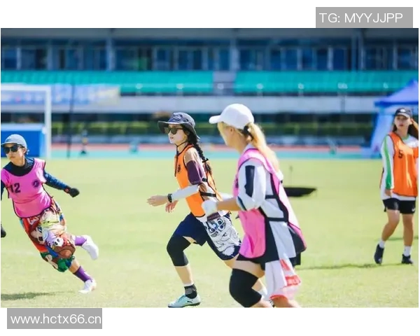 飞盘爱好者陈军的独特心得与技巧分享，助你提升飞盘水平